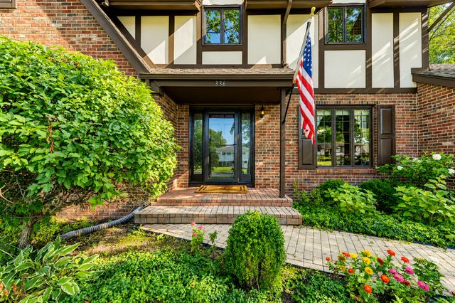 336 Friar Tuck Drive, Schererville, IN 46375
