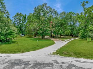 53 Roy Webb Road, Huntsville, TX 77320