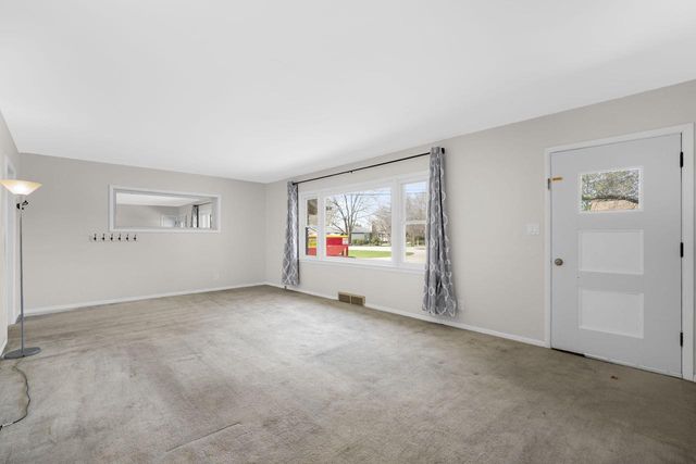 N69W21023 Pleasant STREET, Menomonee Falls, WI 53051