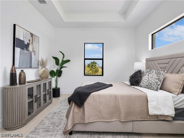 1721 NW 2nd ST, Cape Coral, FL 33993