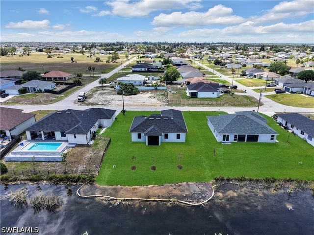 1721 NW 2nd ST, Cape Coral, FL 33993