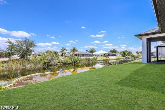 1721 NW 2nd ST, Cape Coral, FL 33993