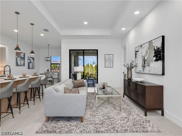 1721 NW 2nd ST, Cape Coral, FL 33993