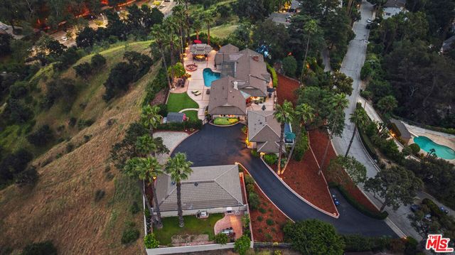 1910 Las Flores Drive, Glendale, CA 91207