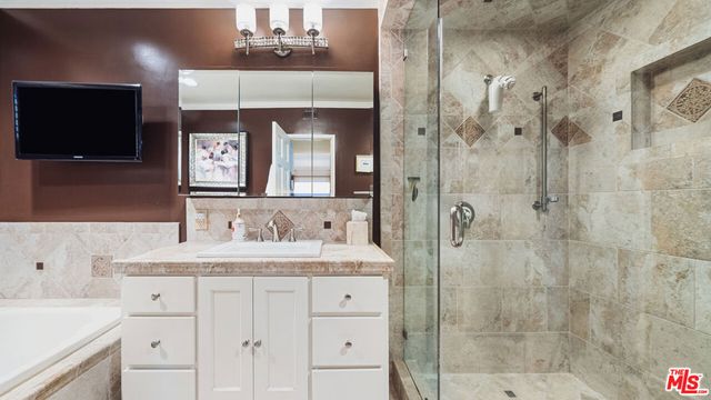 1910 Las Flores Drive, Glendale, CA 91207