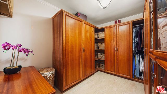 1910 Las Flores Drive, Glendale, CA 91207