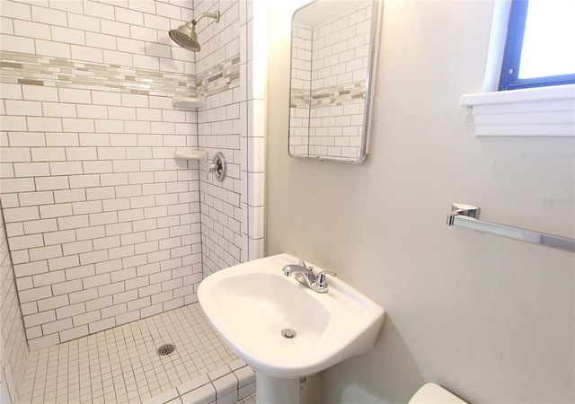 2516 E MILMAR DRIVE, Sarasota, FL 34237