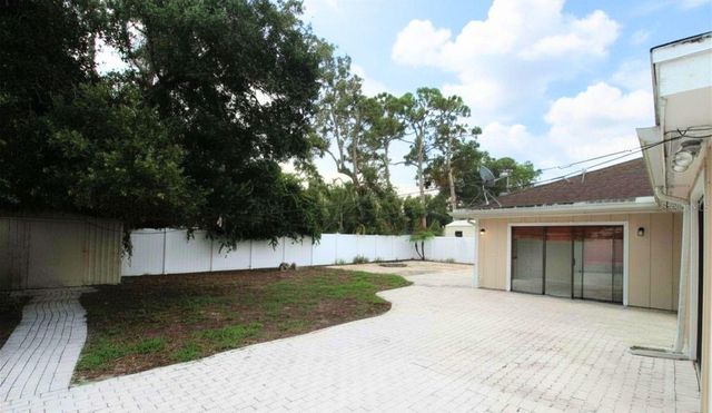 2516 E MILMAR DRIVE, Sarasota, FL 34237