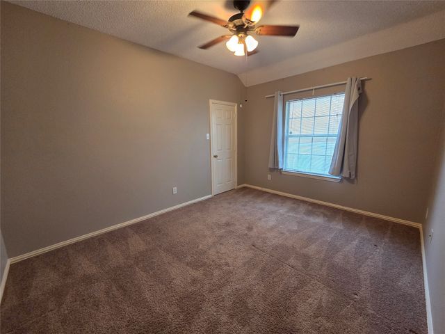 1344 Wentworth Drive, Lewisville, TX 75067