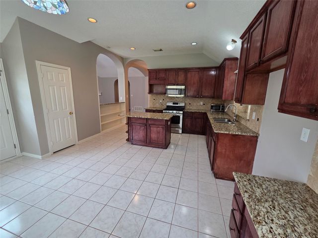 1344 Wentworth Drive, Lewisville, TX 75067