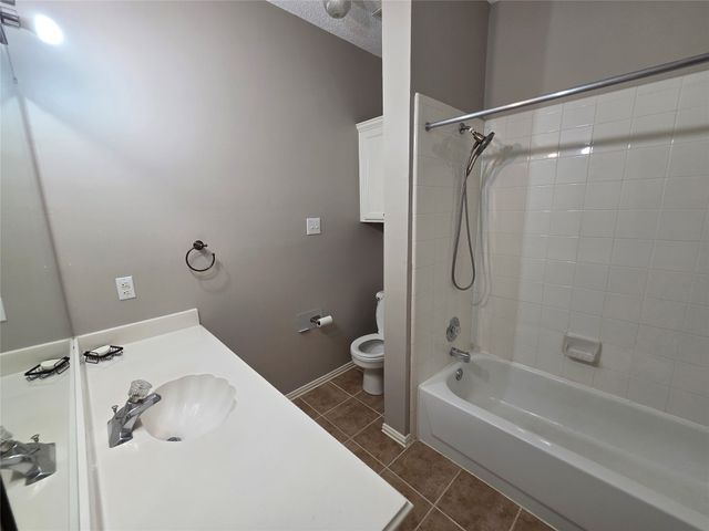 1344 Wentworth Drive, Lewisville, TX 75067