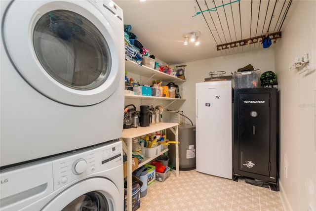 4704 W EL PRADO BOULEVARD, Tampa, FL 33629