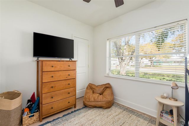 4704 W EL PRADO BOULEVARD, Tampa, FL 33629