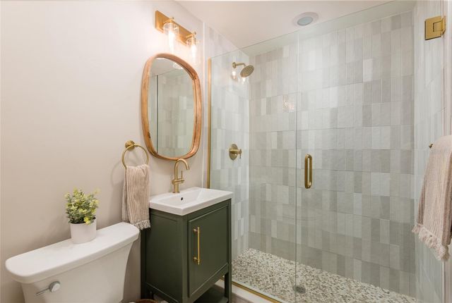 4704 W EL PRADO BOULEVARD, Tampa, FL 33629