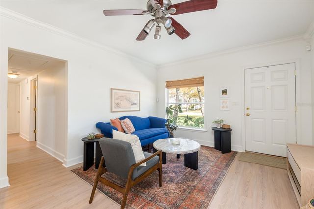 4704 W EL PRADO BOULEVARD, Tampa, FL 33629