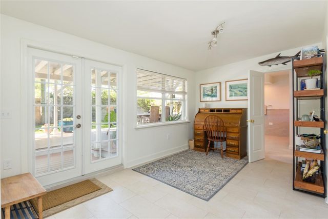 4704 W EL PRADO BOULEVARD, Tampa, FL 33629