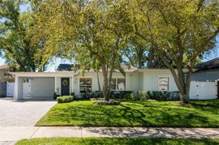 4704 W EL PRADO BOULEVARD, Tampa, FL 33629