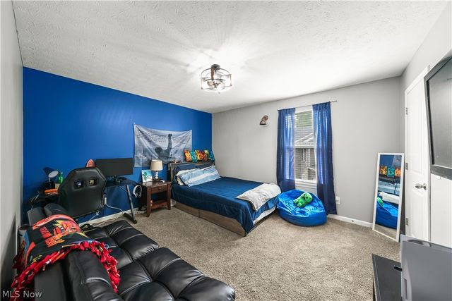 2160 Hunting Valley Lane, Streetsboro, OH 44241