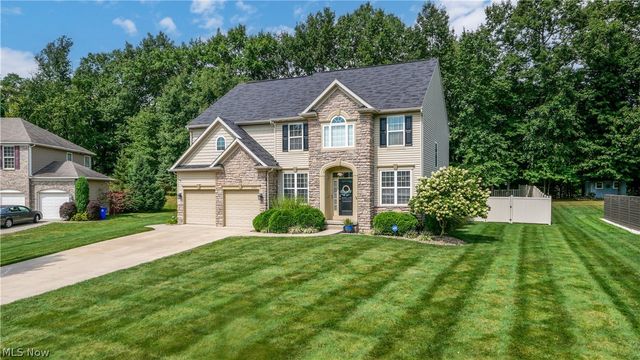 2160 Hunting Valley Lane, Streetsboro, OH 44241