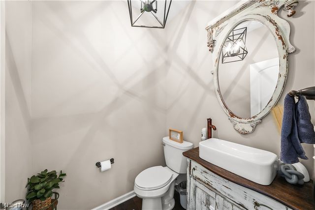 2160 Hunting Valley Lane, Streetsboro, OH 44241