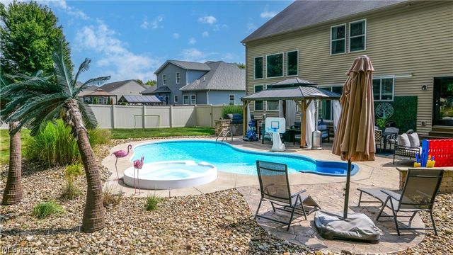 2160 Hunting Valley Lane, Streetsboro, OH 44241