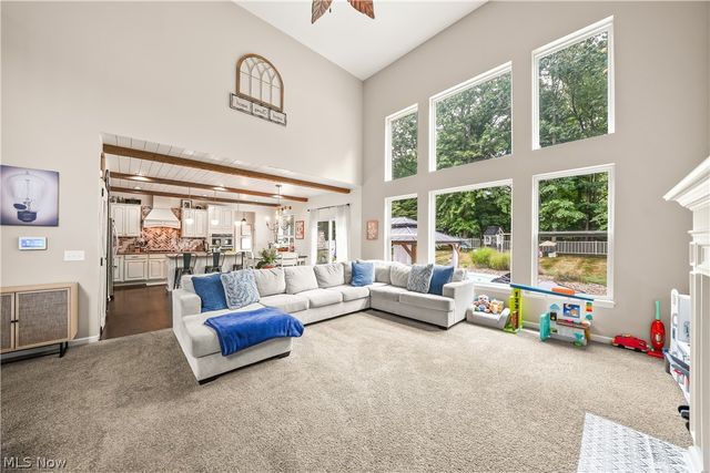 2160 Hunting Valley Lane, Streetsboro, OH 44241
