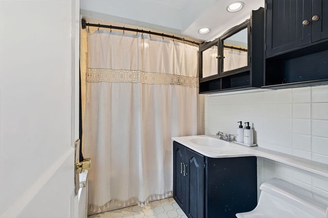 274 Clarendon St, Fitchburg, MA 01420