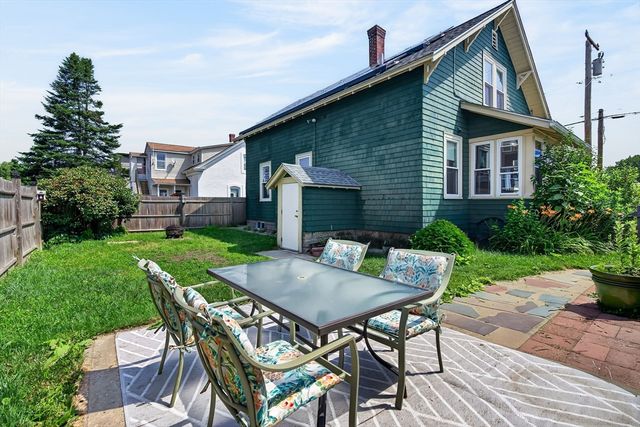 274 Clarendon St, Fitchburg, MA 01420