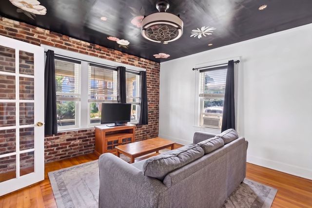 274 Clarendon St, Fitchburg, MA 01420