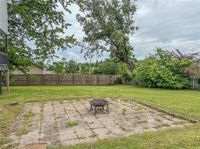 301 Old Farm Road, Harrison, AR 72601
