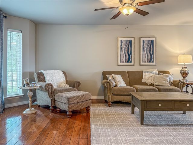 301 Old Farm Road, Harrison, AR 72601