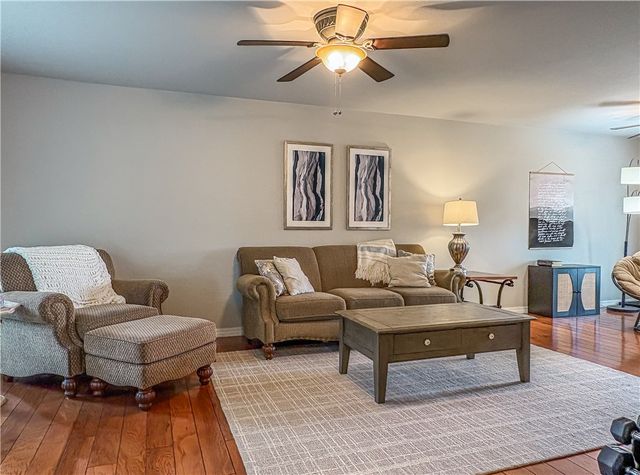 301 Old Farm Road, Harrison, AR 72601