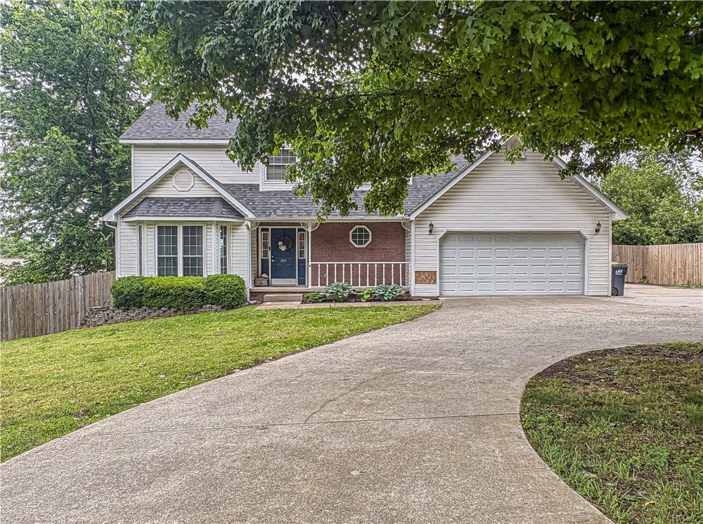 301 Old Farm Road, Harrison, AR 72601