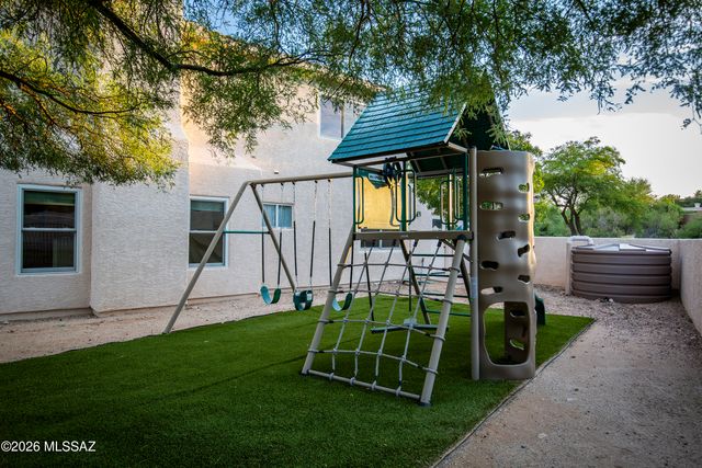 10640 N Stargazer Drive, Tucson, AZ 85737