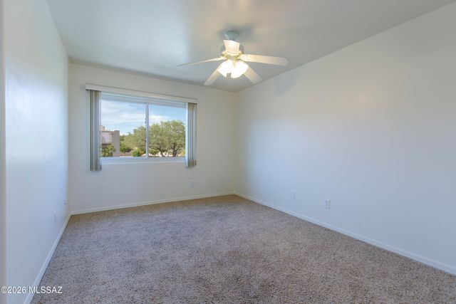 10640 N Stargazer Drive, Tucson, AZ 85737