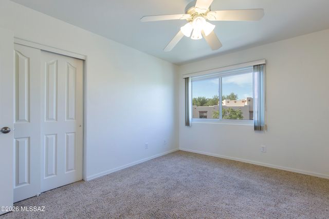 10640 N Stargazer Drive, Tucson, AZ 85737