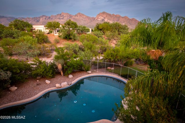 10640 N Stargazer Drive, Tucson, AZ 85737