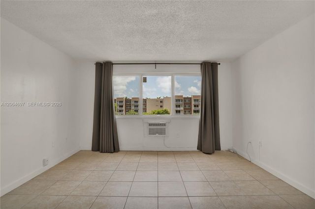 6970 NW 186th Street 3-409A, Hialeah, FL 33015