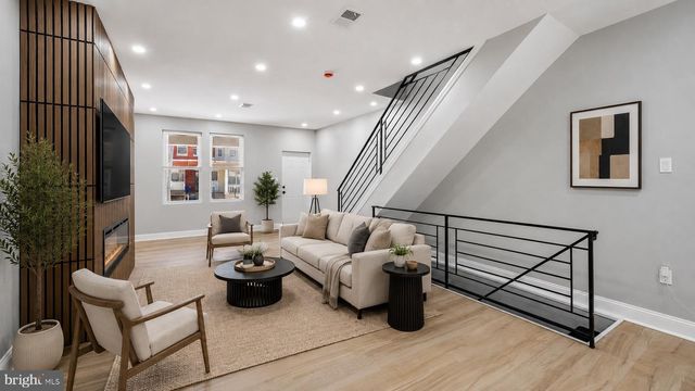 1616 N ROBINSON ST, Philadelphia, PA 19151