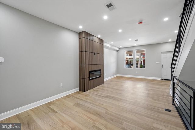 1616 N ROBINSON ST, Philadelphia, PA 19151