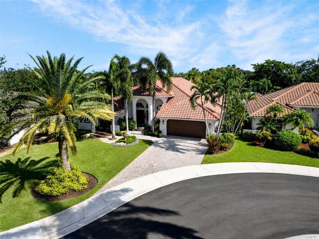 719 Crystal Ct, Weston, FL 33326