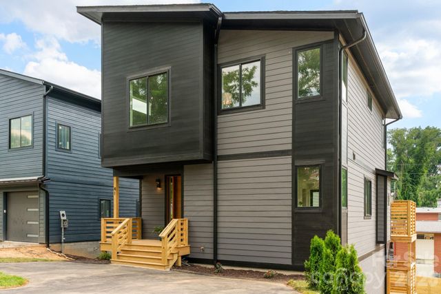 41 Johnson Drive, Asheville, NC 28804
