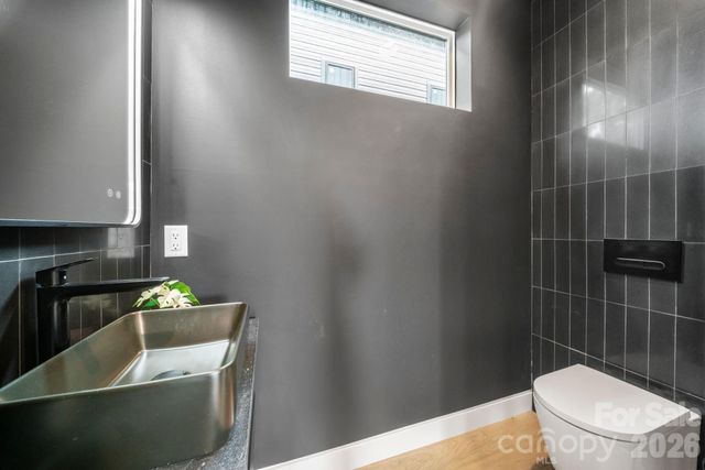 41 Johnson Drive, Asheville, NC 28804