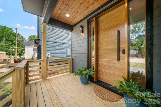41 Johnson Drive, Asheville, NC 28804