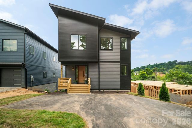 41 Johnson Drive, Asheville, NC 28804