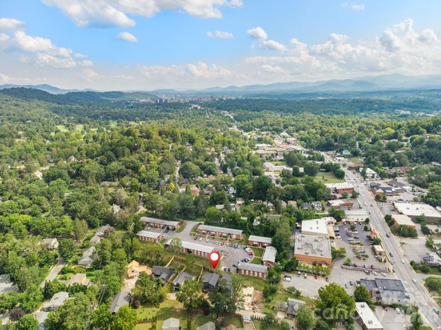 41 Johnson Drive, Asheville, NC 28804