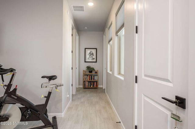 391 Red Cap Court, Las Cruces, NM 88007