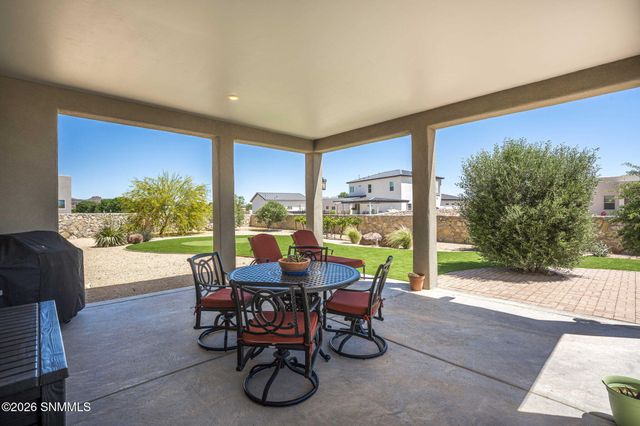 391 Red Cap Court, Las Cruces, NM 88007