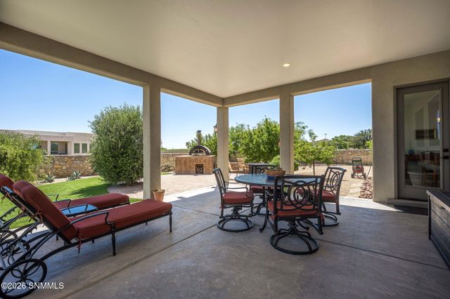 391 Red Cap Court, Las Cruces, NM 88007