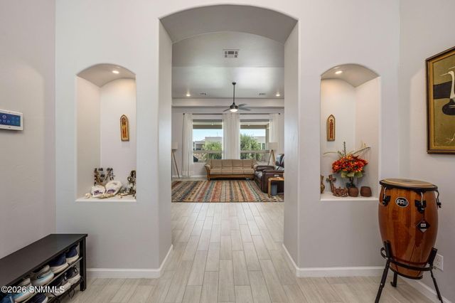 391 Red Cap Court, Las Cruces, NM 88007